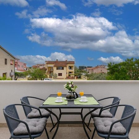 Apartment Kate Pula Exterior photo