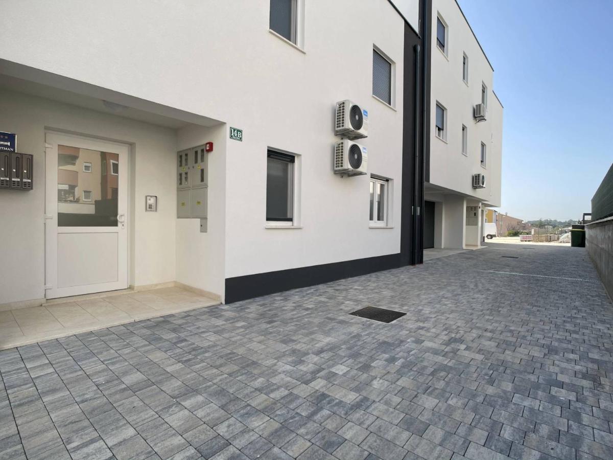 Apartment Kate Pula Exterior photo