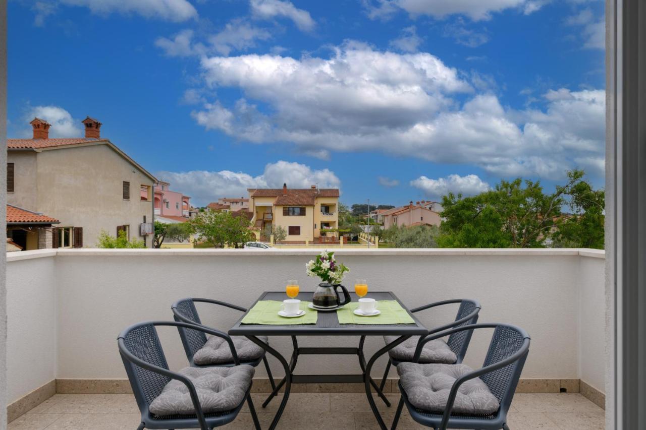 Apartment Kate Pula Exterior photo